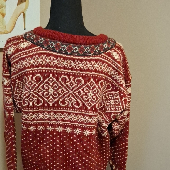 Deep Red Nordic Cardigan with Fair Isle Pattern - Picture 6 of 8